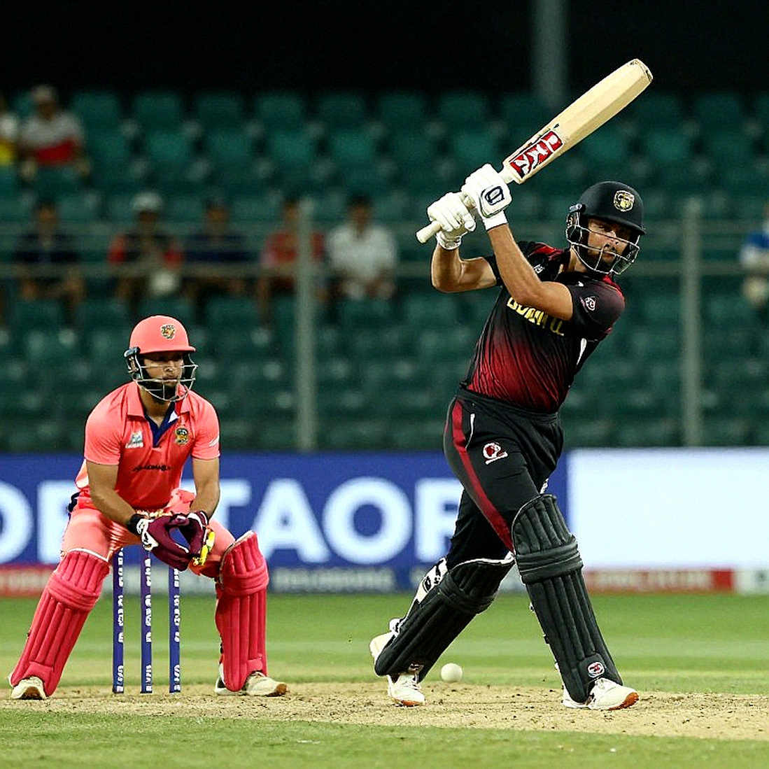 शून्य सोर्स वाली खबर की कीमत: IPL ट्रांसफर विंडो, पर्स मैथ और तीन-स्तंभ जाँच